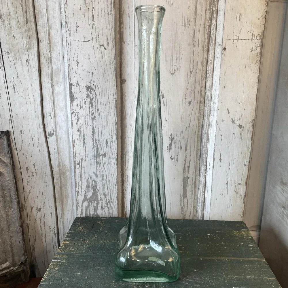 MCM Rosenthal Netters Pale Green Blown Glass Flower Vase Made in Spain‎ 16.5
